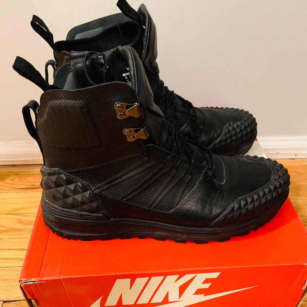 NikeLab ACG Lunaterra Arktos SP